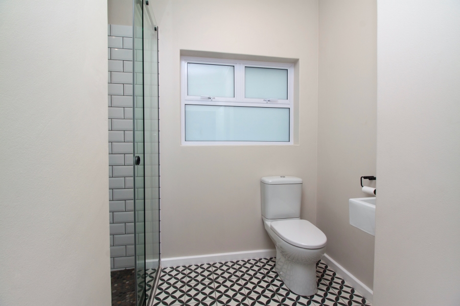 To Let 3 Bedroom Property for Rent in Sunnydale Western Cape